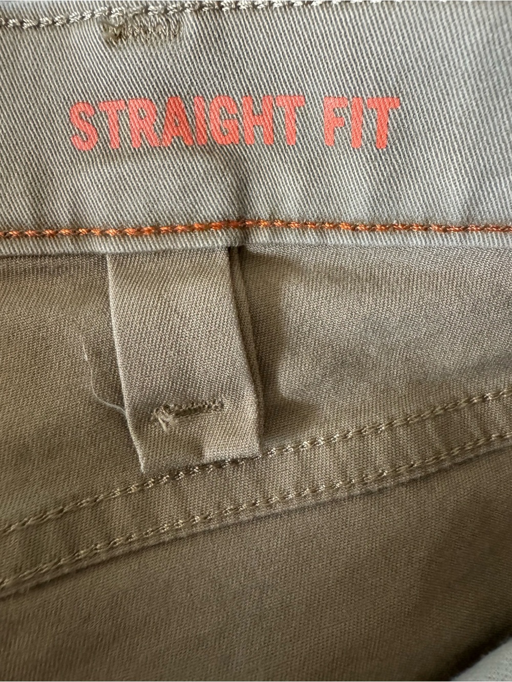 Dockers Men's Straight Fit Jean Cut All Seasons Tech Pants. (38 x 34). EUC - Picture 7 of 11